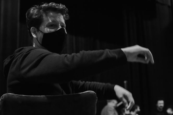 Ez történik a színfalak mögött – a miskolci teátrum mindent megmutat!