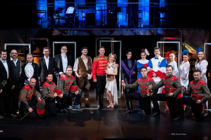 János vitéz Dunaújvárosban