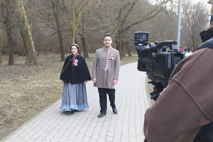 VESZPRÉMI PETŐFIgyelő címmel készít videót a Veszprémi Petőfi Színház március 15. alkalmából