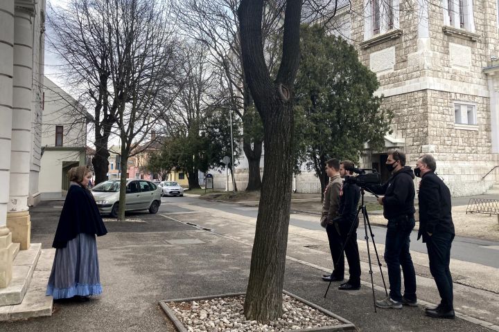 VESZPRÉMI PETŐFIgyelő címmel készít videót a Veszprémi Petőfi Színház március 15. alkalmából