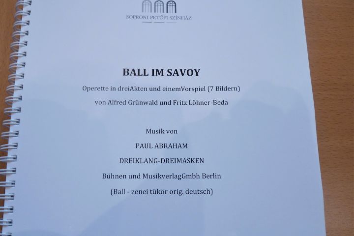 Bál a Savoyban: startoltak