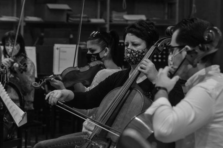 Ez történik a színfalak mögött – a miskolci teátrum mindent megmutat!