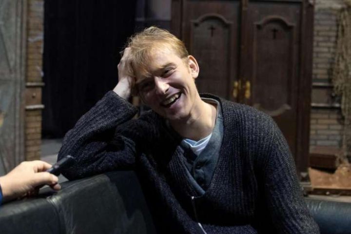 Szeged igazi fényét az itt élő emberek adják! – állítja a színház új művésze, Károlyi Krisztián