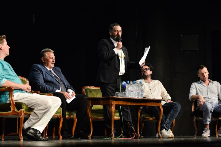 „Megtartani a közösséget a legnehezebb időkben is” – évadot zárt a miskolci színház