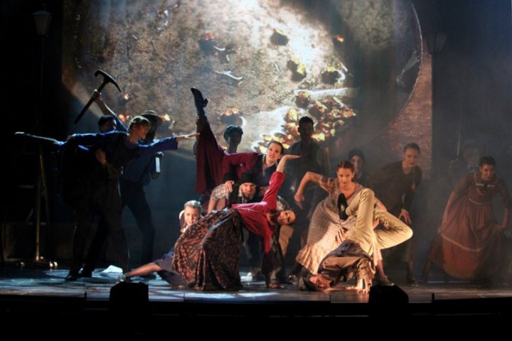 LéviStory a Veszprémi Petőfi Színházban