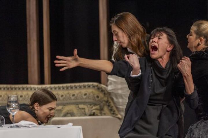 Augusztus Oklahomában – Kossuth-díjat érdemlő színjátszás Szombathelyen