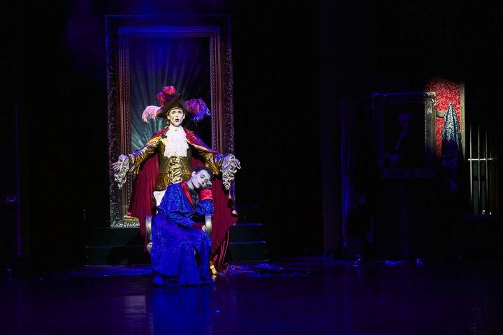 Farinelli: The show must go on