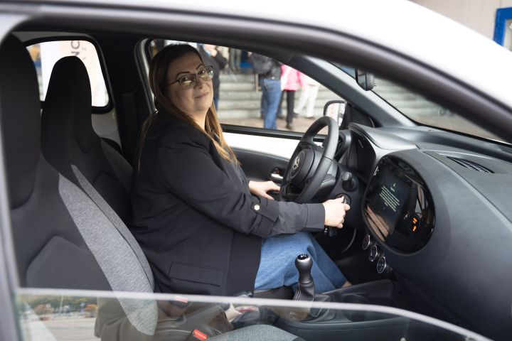 Átadták a „Vidd magaddal" reklámkampány fődíját a Zenthe Ferenc Színházban!