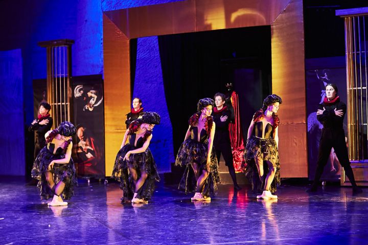 Farinelli: The show must go on