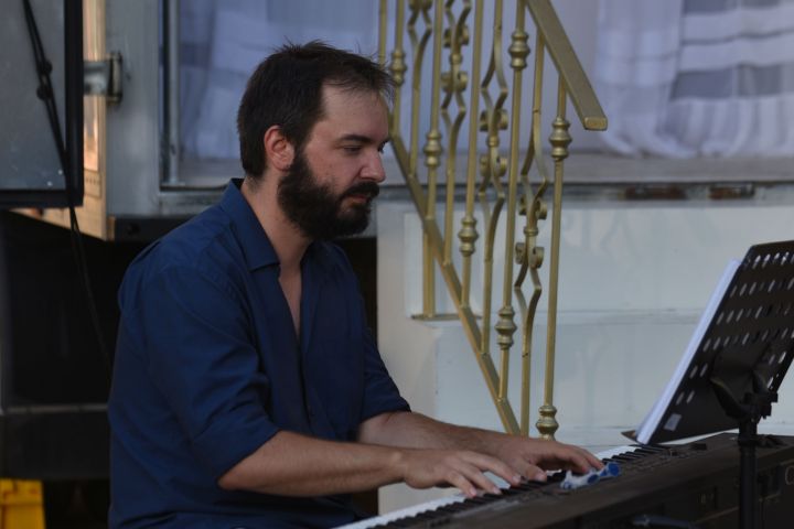 Évadot hirdetett a Szegedi Nemzeti 