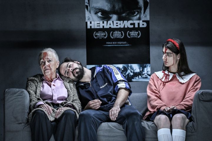 Bemutatták a Bűn és bűnhődést Tatabányán, a Jászai Mari Színházban!