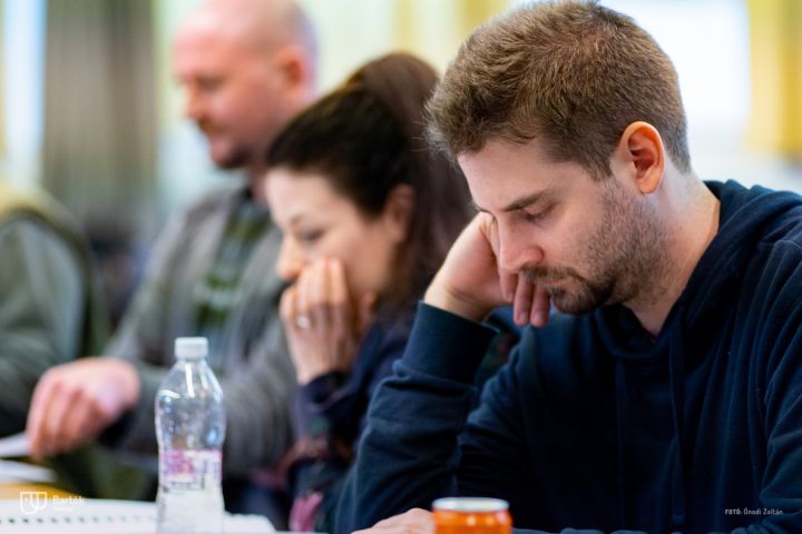 Nagy Ervin és Koltai Róbert a Bartók Kamaraszínházban - Elkezdődtek a Hamlear próbái Dunaújvárosban