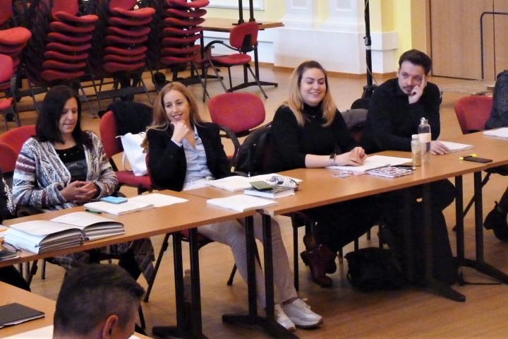 Bál a Savoyban: startoltak