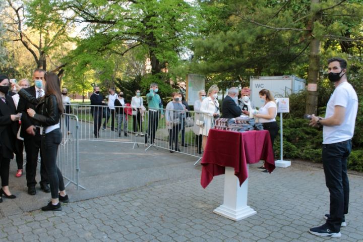 Operettgálával köszönték meg a Hősök munkáját