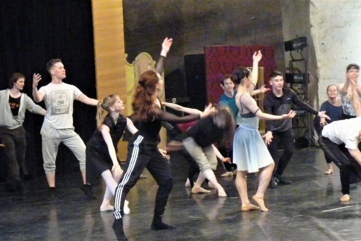 Farinelli: próbák a barlangban