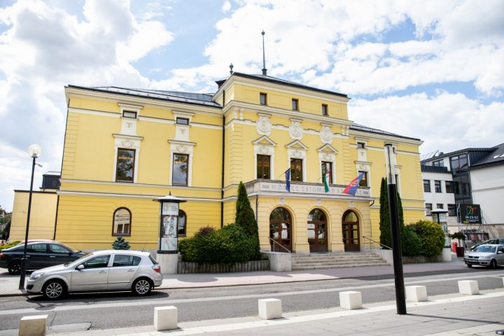 A Móricz Zsigmond Színház társulatának üzenete