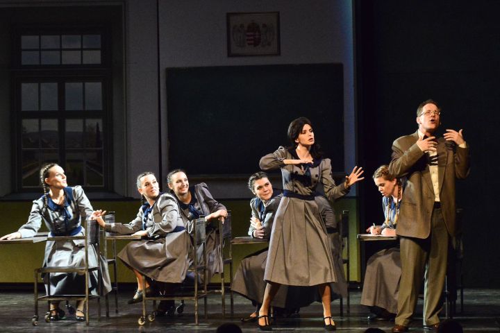 Ma este az Abigél érkezik a Rózsakert Szabadtéri Színpadra!