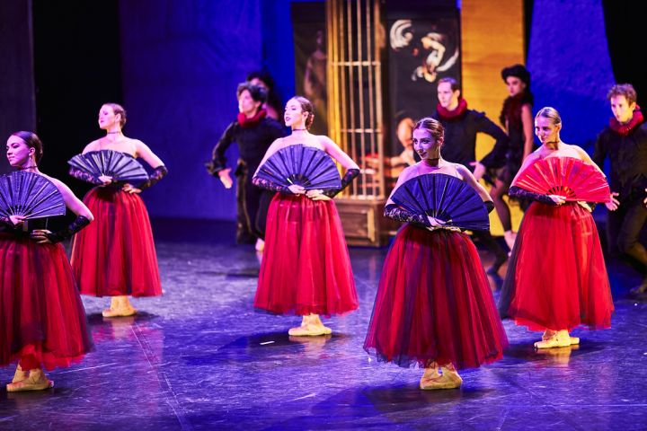 Farinelli: The show must go on