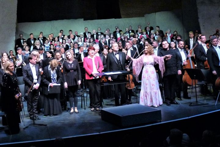 CB: mágikus lélekkel   