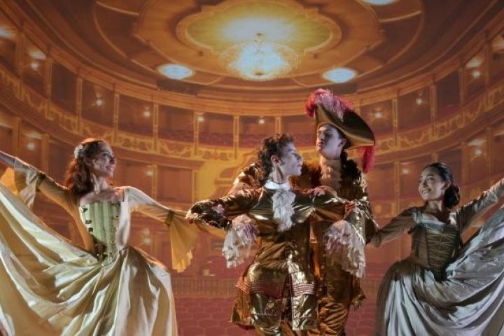 Farinelli barlangszínházi energiával