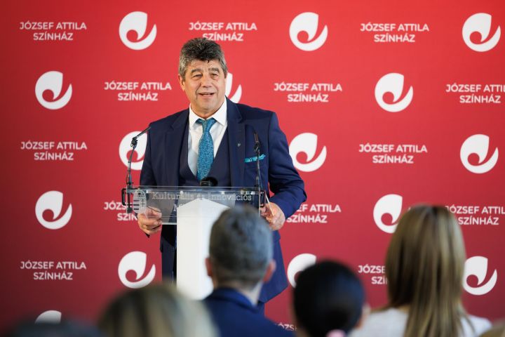 Nemcsák Károly, a József Attila Színház igazgatója