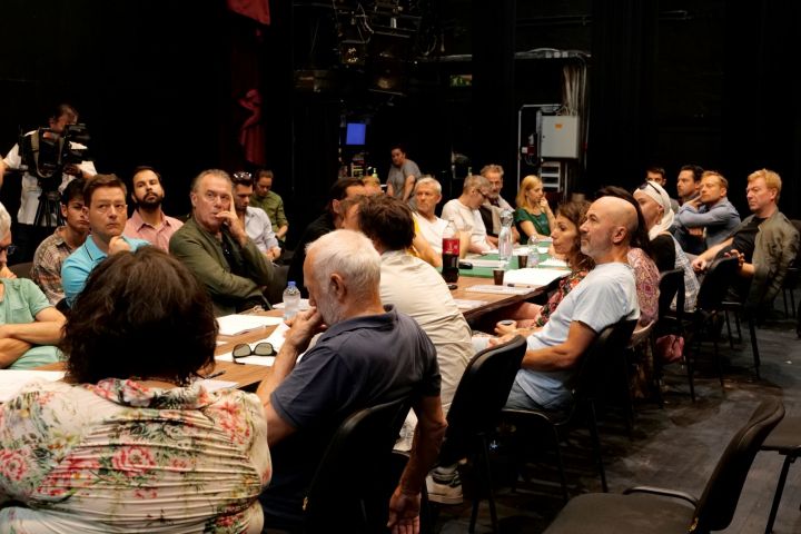 A háború nem oké, a halottak egyformák - elstartolt a Julius Caesar a Vörösmarty Színházban 