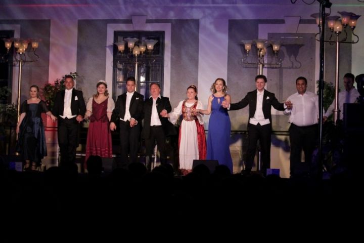 Rendkívüli, egész Veszprémet átható IV. Veszprémi Rátonyi Róbert Operettfesztivál: KÖSZÖNJÜK VESZPRÉM!