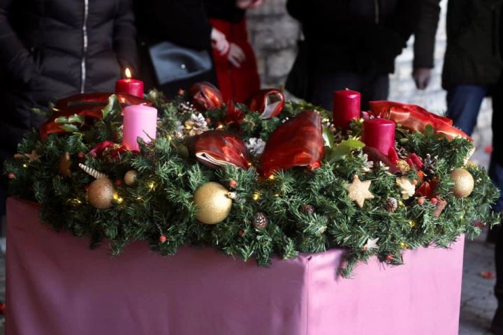 Adventi készülődés a Veszprémi Petőfi Színházzal