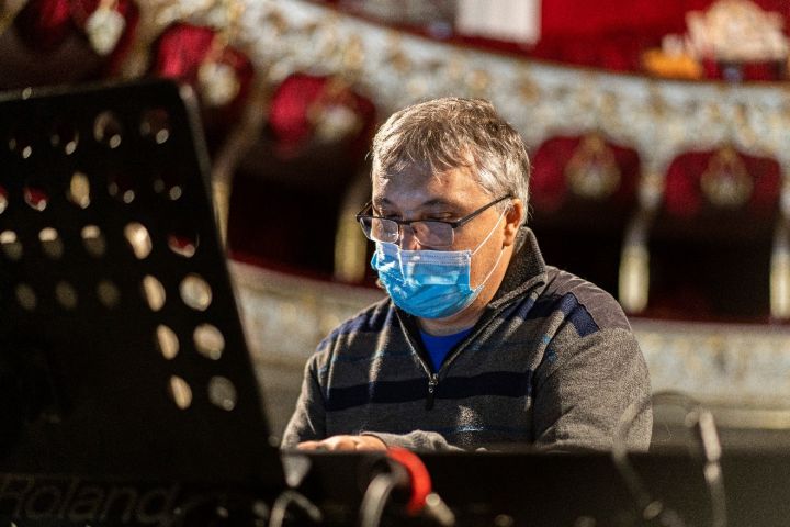 Látó Richárd kecskeméti karmester a feleségének ajánlja díjnyertes rapszódiáját