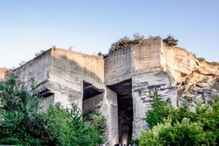 Nyit a fertőrákosi kőfejtő