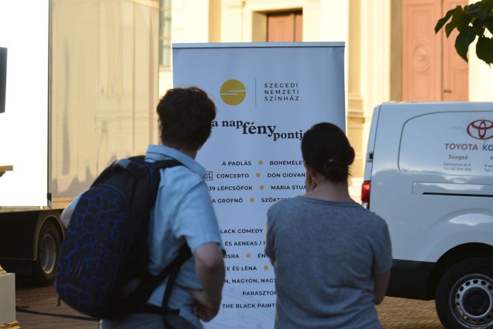 Évadot hirdetett a Szegedi Nemzeti 