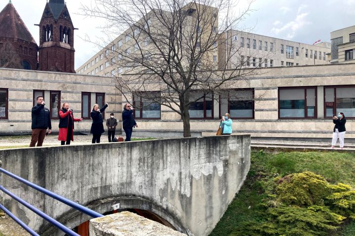 Mi kulturszurival „oltunk”!