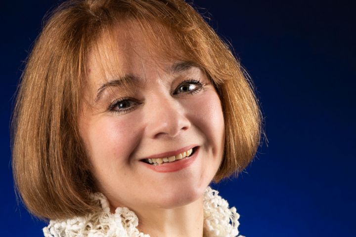 "Valamit előadni szinte cippolai hatalom" - interjú Pregitzer Fruzsinával