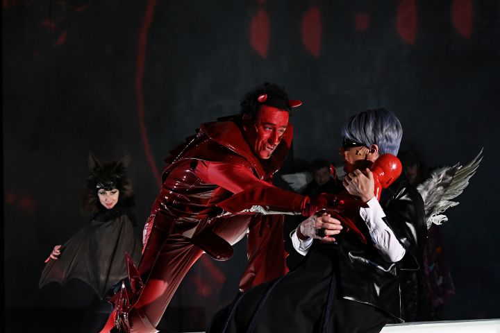 Újra színpadon Pass Andrea Finálé című darabja