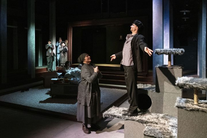 A Móricz Zsigmond Színházban március végén mutatták be Az ajtó című előadást!