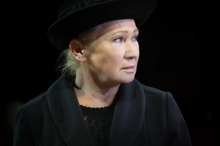 A kiszáradt táncol a lombkoronával - A Csiky Gergely Színház Őszi álom című előadásának kritikája