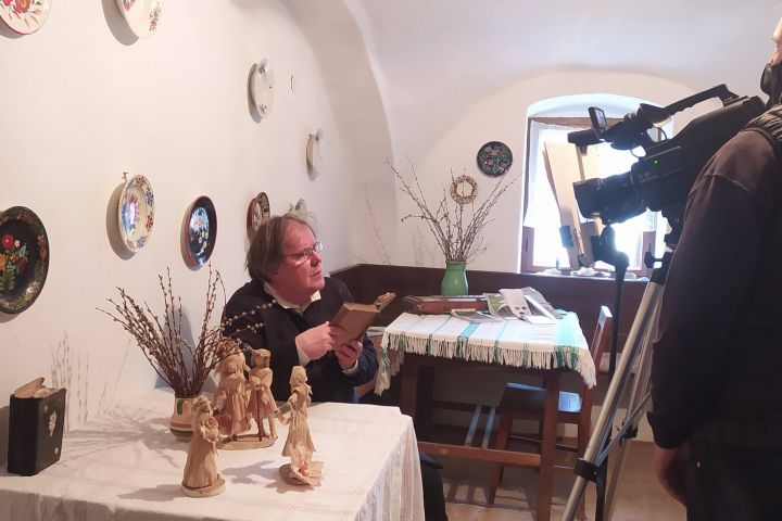 VESZPRÉMI PETŐFIgyelő címmel készít videót a Veszprémi Petőfi Színház március 15. alkalmából