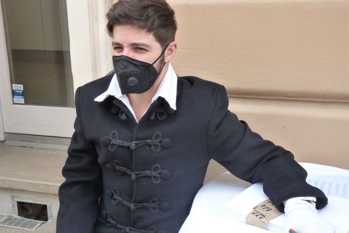 Költészet napi szellemidézés