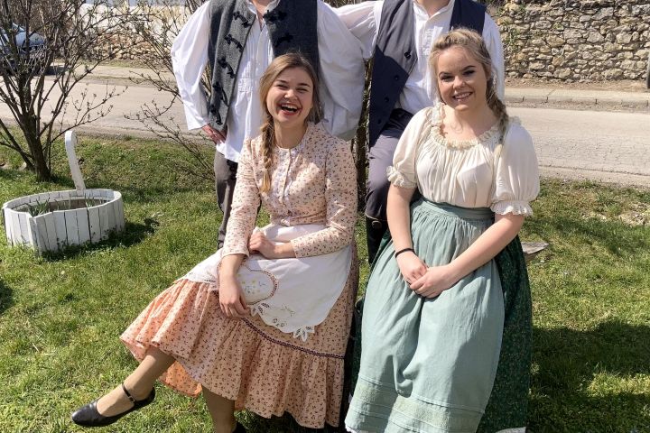 Hogy is volt? Húsvéti múltidézés a Veszprémi Petőfi Színházzal