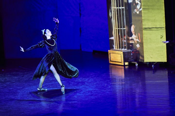 Farinelli: The show must go on