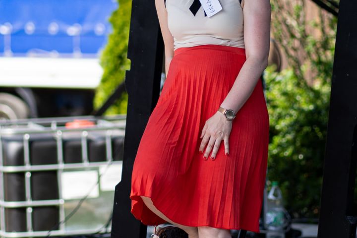 A nyári fesztiválmeghívások sorát a Szentendrei Skanzenben kezdte a Bartók Kamaraszínház