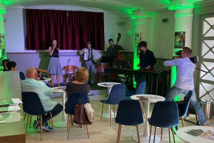 Elindult az évad a Váci Dunakanyar Színházban