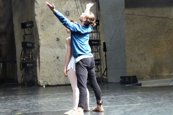 Farinelli: próbák a barlangban