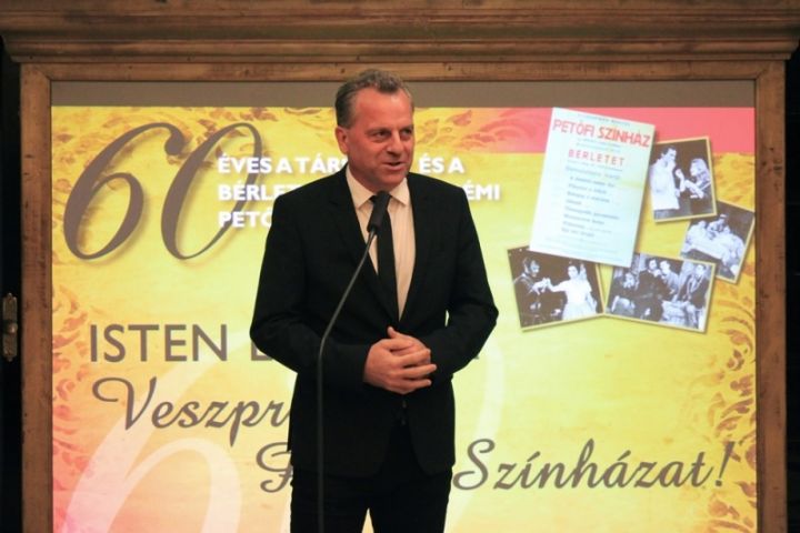 Oberfrank Pál igazgató