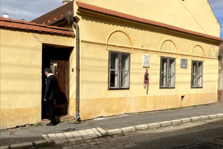 VESZPRÉMI PETŐFIgyelő címmel készít videót a Veszprémi Petőfi Színház március 15. alkalmából