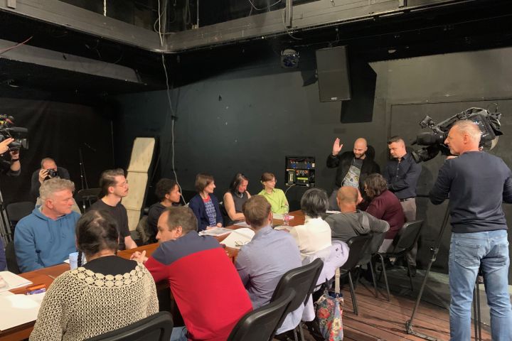 Megtartottuk a Jó estét nyár, jó estét szerelem című előadásunk  olvasópróbáját