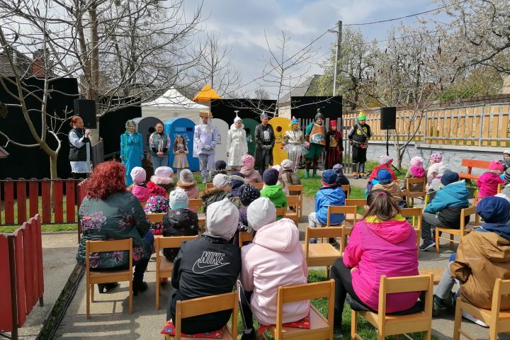 Elindult „Maradj az óvodában, iskolában, majd mi megyünk!” programsorozatunk