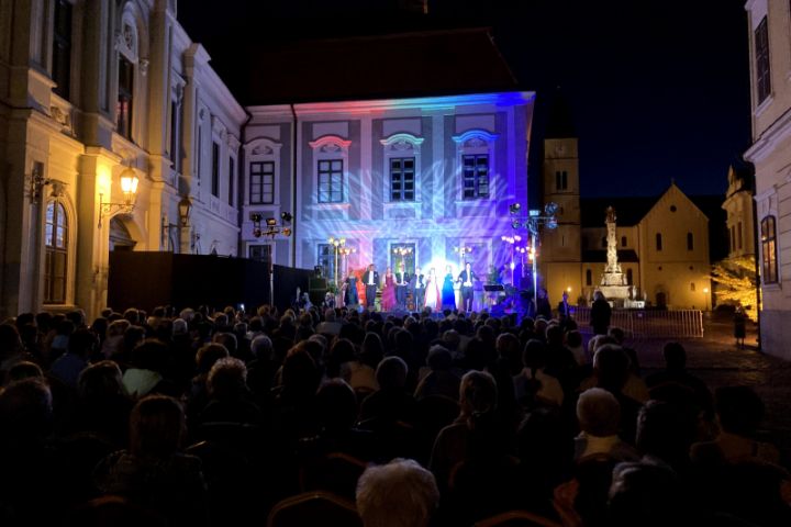 Rendkívüli, egész Veszprémet átható IV. Veszprémi Rátonyi Róbert Operettfesztivál: KÖSZÖNJÜK VESZPRÉM!