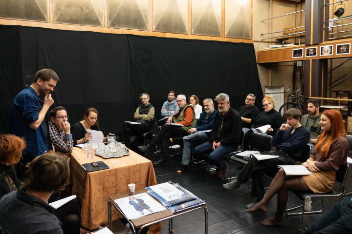 Revizorral indul az újév a Szegedi Nemzeti Színházban!