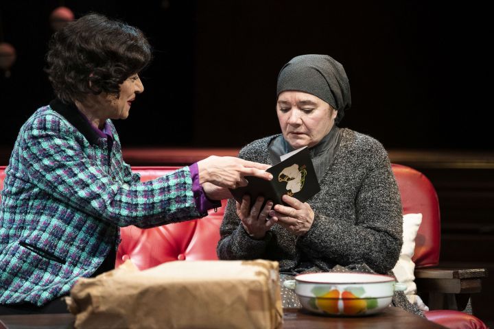 A Móricz Zsigmond Színházban március végén mutatták be Az ajtó című előadást!